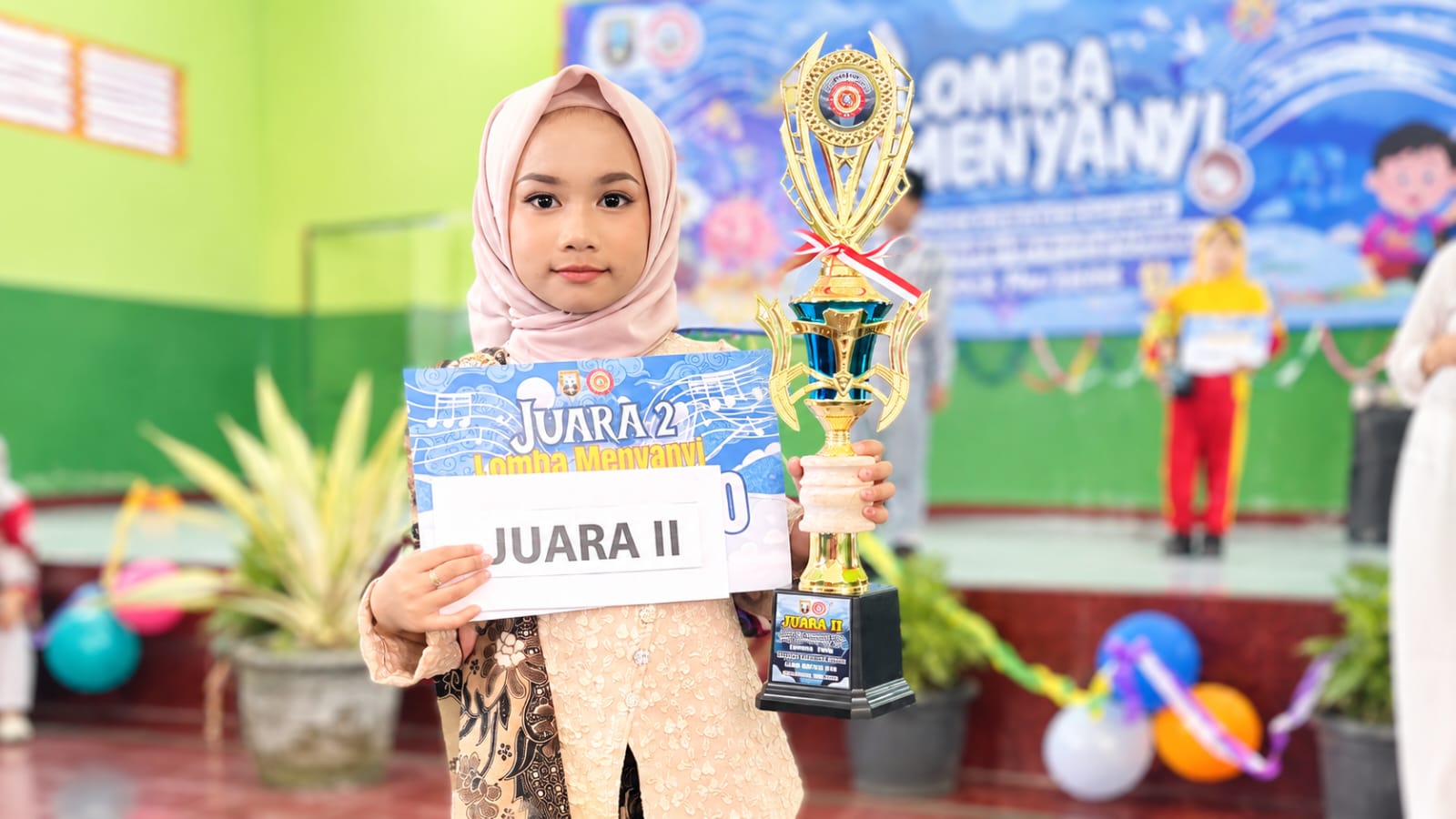 Prestasi Juara 2 Lomba Menyanyi